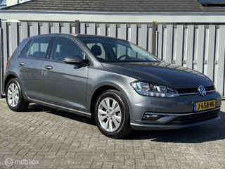 Volkswagen Golf - 222555225-0