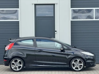 Ford Fiesta Ford Fiesta 1.6 ST1 2015 / 183PK+ / Led / Luxe / ST-Line - afbeelding nr 5