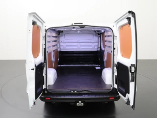 Renault Trafic Renault Trafic 2.0DCi 120PK Lang | Navigatie | Camera | Airco | Cruise | Trekhaak | Betimmering - afbeelding nr 4