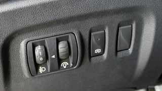 Renault Captur Renault Captur TCe 150 EDC Automaat Intens - afbeelding nr 18