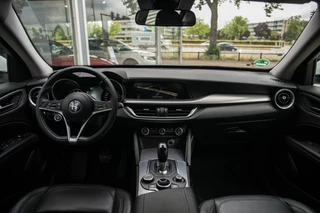 Alfa Romeo Stelvio Alfa Romeo Stelvio 2.0 Turbo Super Q4 4 nieuwe banden - afbeelding nr 8