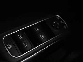 Mercedes-Benz B-Klasse Mercedes-Benz B-klasse 180 Business Solution Luxury | Leder | Trekhaak |  Stoelverwarming | Camera | Navigatie | Full LED | Park Assist | Sfeerverlichting | Widescreen - afbeelding nr 32