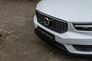 Volvo XC40 Volvo XC40 2.0 T4 R-Design Pano / Camera / Apple Car Play - afbeelding nr 9