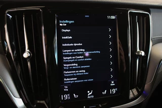 Volvo V60 Volvo V60 2.0 T6 Recharge AWD R-Design HEICO | PANO | B&W - afbeelding nr 58