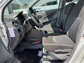 Suzuki Celerio Suzuki Celerio 1.0 Comfort | Airco | Radio/CD-speler | Stootlijsten - afbeelding nr 5