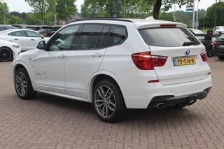 BMW X3 BMW X3 xDrive20d High Exe. M Sport / Trekhaak / Panoramadak / Half leder / Head-up / 19'' / Navigatie / Stoelverwarming / DAB / Cruise Control - afbeelding nr 3