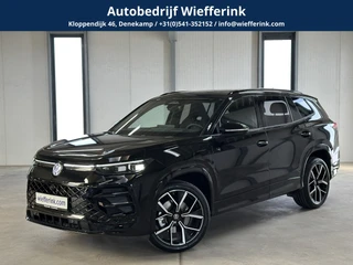 Volkswagen Tayron 1.5 eHybrid R-Line Edition 272pk | Groot scherm | Trekhaak | Pano | 360 camera | Black-style | Head-up | IQ-Light | Massage