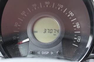 Peugeot 108 Airco , Bluetooht , LED dagrijverlichting , Elek.ramen voor Toerenteller - afbeelding nr 6