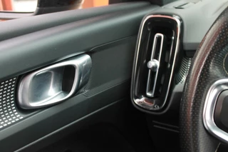 Volvo XC40 Volvo XC40 T4 Recharge R-Design | Parkeercamera | Stoelverwarming | Leder | Trekhaak | Glossy Black | Keyless - afbeelding nr 30