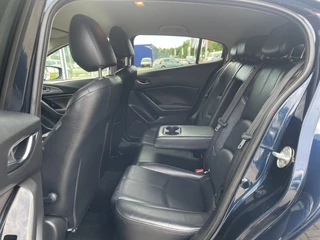 Mazda 3 Mazda 3 2.0 SkyActiv-G 120 GT-M 50% deal 8.975,- ACTIE Leder / Bose / HUD / Stoel-Stuurverwarming / Navi / DAB - afbeelding nr 16