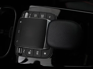 Mercedes-Benz A-Klasse Mercedes-Benz A-klasse 180 AMG | Panoramadak | Stoelverwarming |  Carplay | Widescreen | Leder/Alcanatara | Navigatie | Full LED | Park Assist - afbeelding nr 27