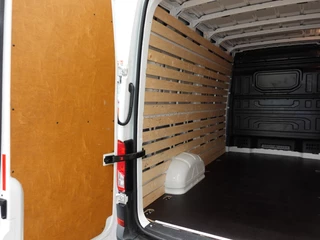Volkswagen Crafter Volkswagen Crafter 30 2.0 TDI L3H3 Highline 177PK Automaat Airco Navi  Camera Trekhaak - afbeelding nr 39