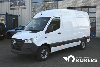 Mercedes-Benz eSprinter 314 RWD L2H2 Pro 56kWh