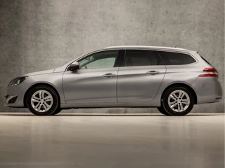 Peugeot 308 (PANORAMADAK, NAVIGATIE, CLIMATE, LEDER/ALCANTARA, CAMERA, LED KOPLAMPEN, SPORTSTOELEN, PARKEERSENSOREN, CRUISE, NIEUWE APK, NIEUWSTAAT) - afbeelding nr 2