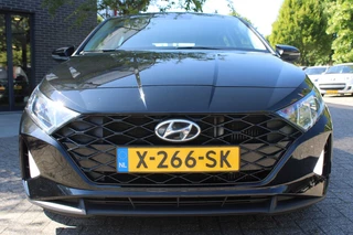 Hyundai i20 Hyundai i20 1.0 T-GDI Comf.Smart Aut. Navi/Led/Pdc/Cam/16
