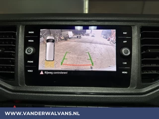 Volkswagen Crafter Volkswagen Crafter 2.0 TDI 141pk L3H3 L2H2 Euro6 Airco | Camera | Navigatie | Android Auto | Stoelverwarming Parkeersensoren, Bijrijdersbank, 3000kg trekvermogen, zilver - afbeelding nr 4