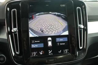 Volvo XC40 Volvo XC40 T3 Momentum Business | Parkeercamera | Stoelverwarming | Trekhaak | Pilot Assist | Keyless - afbeelding nr 39