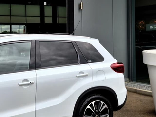 Suzuki Vitara Suzuki Vitara 1.4 Boosterjet Style Smart Hybrid AllGrip 1e Eig - afbeelding nr 39