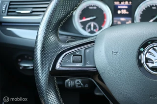 Škoda Superb Skoda Superb Combi 2.0 TSI 4x4 Sportline / Pano / Canton - afbeelding nr 18