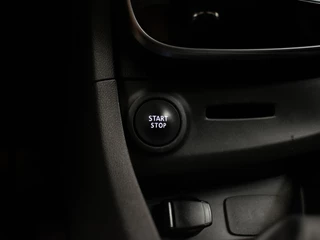 Renault Clio Renault Clio Estate 0.9 TCe Bose Sport (NAVI,LED,CLIMATE,SPORTSTOELEN,TREKHAAK,CRUISE,GETINT,18 INCH,PDC,NETTESTAAT) - afbeelding nr 18