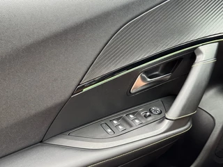 Peugeot 2008 Peugeot 2008 1.2 PURETECH AUT. 130PK GT LINE LED NAVI CAMERA TREKHAAK CARPLAY AIRCO - afbeelding nr 15