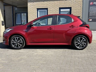 Toyota Yaris Toyota Yaris 1.5 Hyb. Dynamic ACHTER CAMERA-NAVI-BLUETOOTH - Allseason - afbeelding nr 5