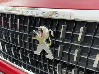 Peugeot 2008 Peugeot 2008 1.2 PureTech GT-line 1e Eigenaar,Navi,Pano,Camera,Clima,Cruise,Halfleder,Stoelverwarming,110pk,PDC,APK tot 08-2025 - afbeelding nr 28