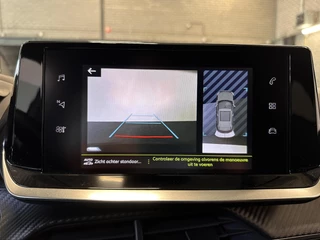 Peugeot 2008 Peugeot 2008 1.2 PureTech 130 GT Black Style Airco ECC Navi Carplay Cruise Control PDC VA + Camera Full LED 17
