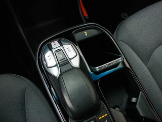 Hyundai IONIQ Hyundai IONIQ Comfort EV 38 kWh | Trekhaak | all-seasonbanden | warmtepomp - afbeelding nr 40