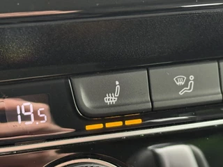 Volkswagen Passat Volkswagen Passat Variant 1.5 TSI Automaat/Trekhaak/Climate control/Stoelverwarming/150PK Keyless entry - afbeelding nr 28