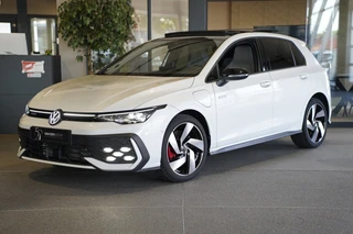 Volkswagen Golf 8.5 1.5 eHybrid GTE 272PK Facelift Pano Volleder Cam IQ Led