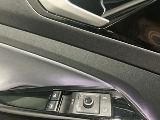 Volkswagen ID.5 Volkswagen ID.5 Pro Advantage 77 kWh | Zwart dak | Camera | 19 inch 