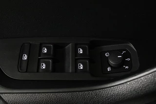 Škoda Karoq Skoda Karoq 1.0 TSI Clever Edition (PARKEERSENSOREN, CRUISE CONTROL, ACHTERUITRIJCAMERA, STOELVERWARMING, NAVIGATIE, NL-AUTO) - afbeelding nr 6