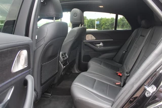 Mercedes-Benz GLE Mercedes-Benz GLE Coupé 350 e 4MATIC Premium / Trekhaak / Panoramadak / 360Camera / 21'' / Leder / Burmester / Keyless / Luchtvering / Dodehoek / Stoelverwarming / Cruise Control - afbeelding nr 11