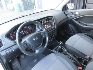 Hyundai i20 Hyundai I20 1.0 T-GDI Comfort Stoel/Stuurverwarming PDC - afbeelding nr 8