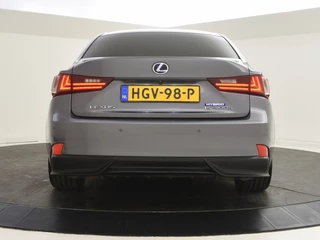 Lexus IS Lexus IS 300h Luxury Line | Mark Levinson | Schuifdak | Stoelkoeling - afbeelding nr 8