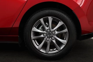 Mazda 3 Mazda 3 2.0 SkyActiv-X Comfort | Stoel & stuurverwarming | Head-Up | Adaptive cruise | Camera | Carplay | BOSE Sound | Full LED | Navigatie - afbeelding nr 31