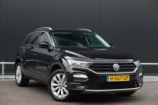 Volkswagen T-Roc Volkswagen T-Roc 1.0 TSI Style Business Navi Clima CarPlay  ACC Getint glas 17-Inch Nl-Auto NAP! - afbeelding nr 18