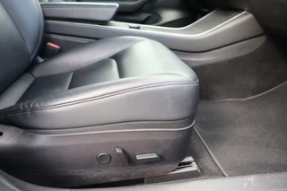 Tesla Model 3 Tesla Model 3 Long Range AWD 75 kWh black&white chrome delete uitstraling! autopilot dual motor stoelverwarming v+a panodak - afbeelding nr 32