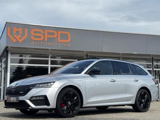 Škoda Octavia 1.4TSI RS iV PHEV |Pano|245pk|HUD|Alcan|Matrix