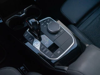 BMW 1 Serie BMW 1-serie 118i Automaat 140pk Executive Sport Edition | Carplay | Sportstoelen | Full LED - afbeelding nr 10