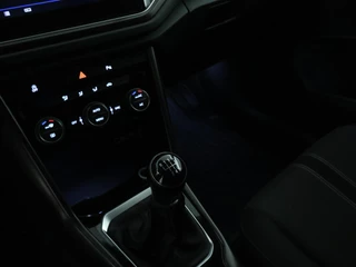 Volkswagen T-Roc Volkswagen T-Roc 1.0 TSI Style Business| Carplay | Virtual Dashboard |Trekhaak - afbeelding nr 18