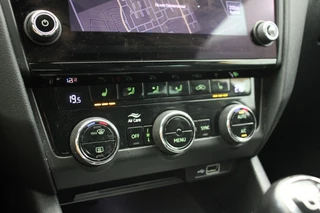 Škoda Octavia Škoda Octavia Combi 1.0 TSI Greentech Business Edition - Carplay, Half Leer, - afbeelding nr 5