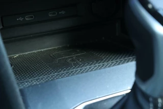 Volkswagen Tiguan Volkswagen Tiguan 1.5 TSI / 2x R-Line / Black Style / Virtual Cockpit / Camera / Matrix LED / Trekhaak / 20
