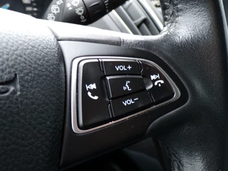 Ford C-MAX Ford C-MAX 1.0 Trend, Navigatie / Climate control / Cruise control / Parkeersensoren / 17' LMV - afbeelding nr 9