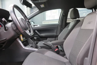 Volkswagen Polo Volkswagen Polo 1.0 TSI 116pk Highline Business 2xR-Line , Beats audio , PDC, Navi, Carplay, LMV, Cruisecontrol. dealer onderhouden. - afbeelding nr 26