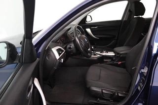 BMW 1 Serie BMW 1-serie 118i Corporate Lease Executive (PARKEERSENSOREN, NAVIGATIE, CRUISE CONTROL, AUTOMAAT, NL-AUTO) - afbeelding nr 10