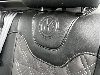 Volkswagen Transporter Volkswagen Transporter Bulli L2H1 2.0TDi 200pk DSG DC | Black Edition | Leer/alcantara | Dubbele cabine | 2x Schuifd m.Sluithulp | 20
