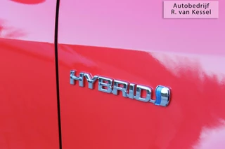 Toyota Yaris Toyota Yaris 1.5 Hybrid Launch Edition / Executive I JBL I 1e Eig. I NL-auto - afbeelding nr 29