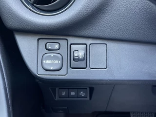 Toyota Yaris Toyota Yaris 1.5 Hybrid Dynamic | Cruise Control | Bluetooth | Elektr. Verst. - afbeelding nr 14